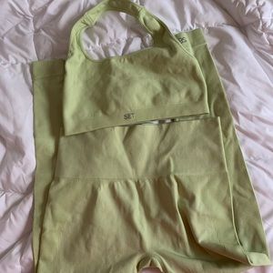 SETactive by Madelyn Cline Martini Set